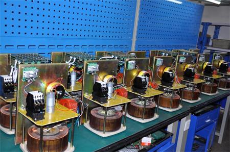 HZXC-104D变压器智能控制箱