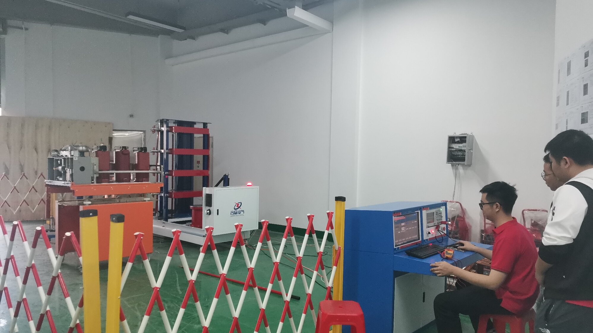 冲击电压发生器