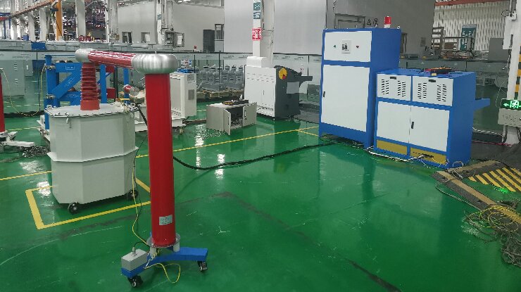 工频耐压试验装置