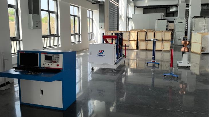 冲击电压发生器